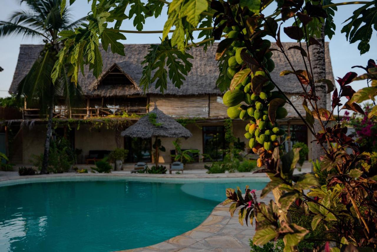 The Garden Hotel ปาเยอ ภายนอก รูปภาพ