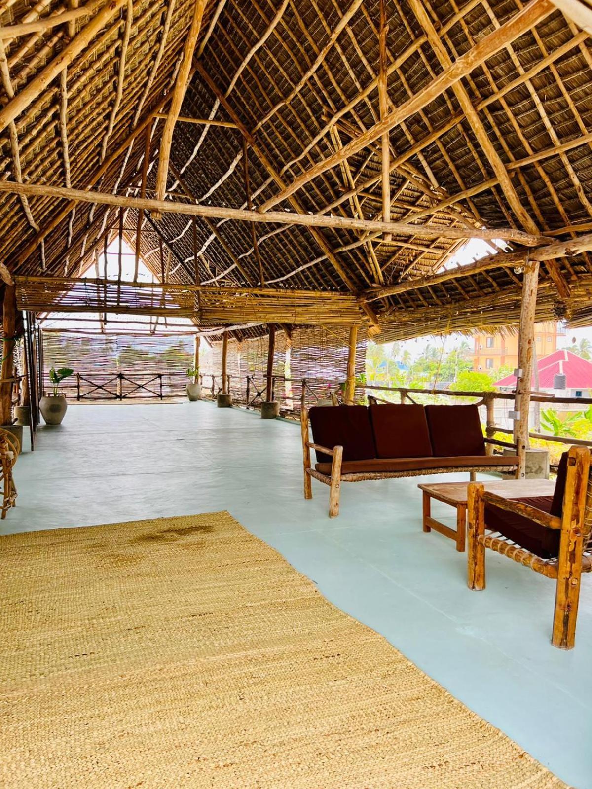 The Garden Hotel ปาเยอ ภายนอก รูปภาพ