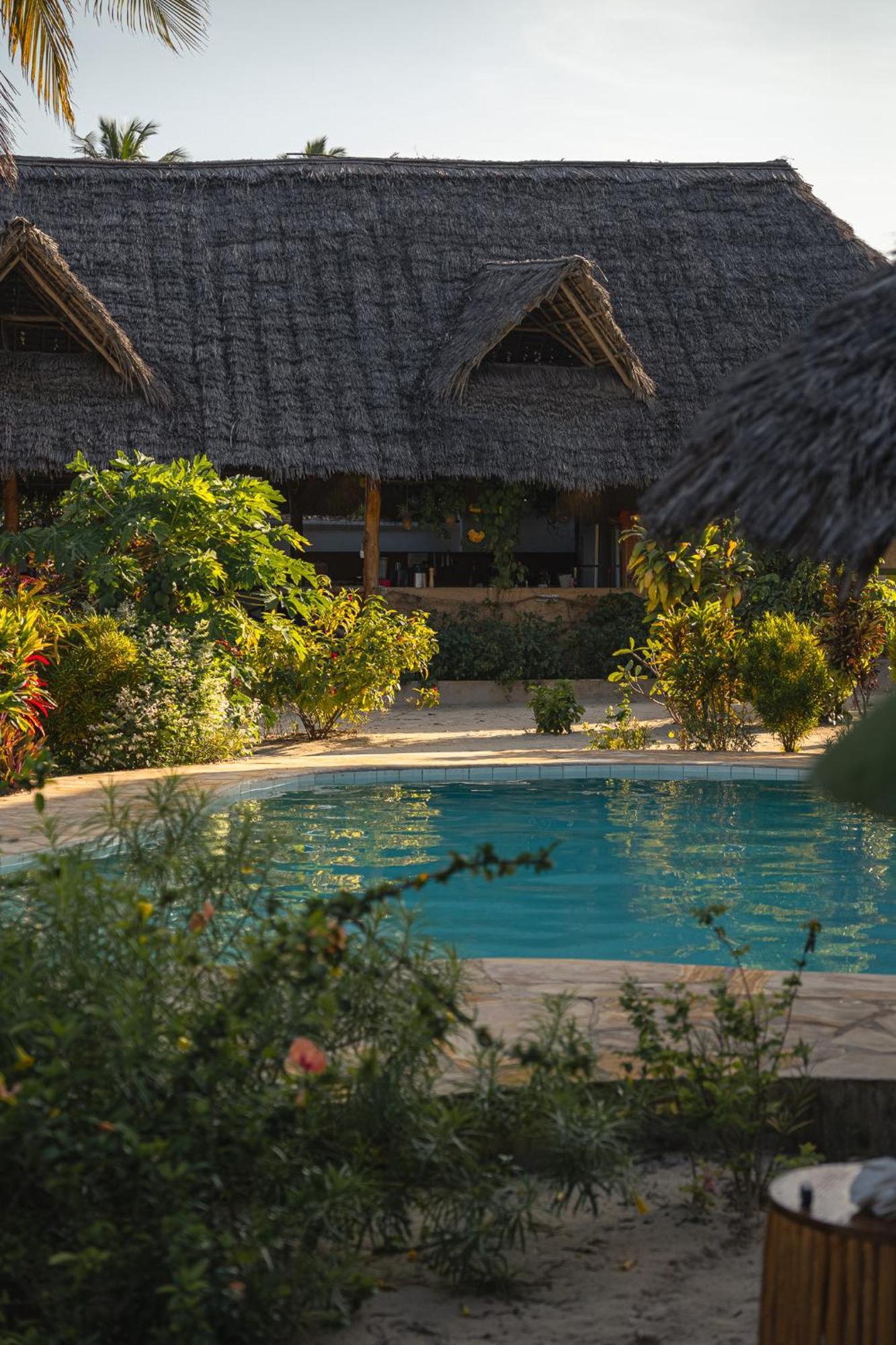 The Garden Hotel ปาเยอ ภายนอก รูปภาพ